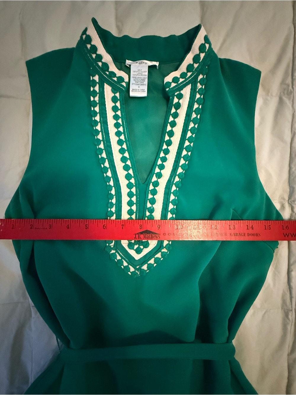 Esley Kelly Green Sleeveless V-Neck Dress with Embroidered Trim Size S - Picture 10 of 11